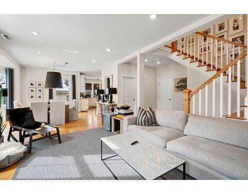 Building Photo - 41 Cypress St