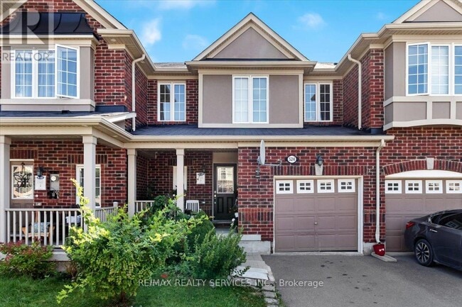 Photo du bâtiment - 524 Attenborough Terrace