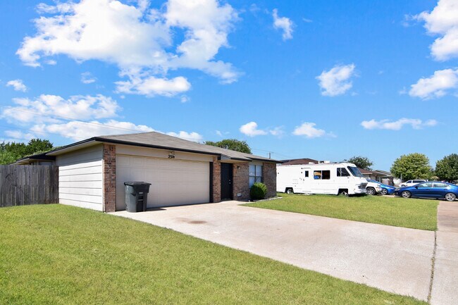 Foto del edificio - 2514 Traverse Dr