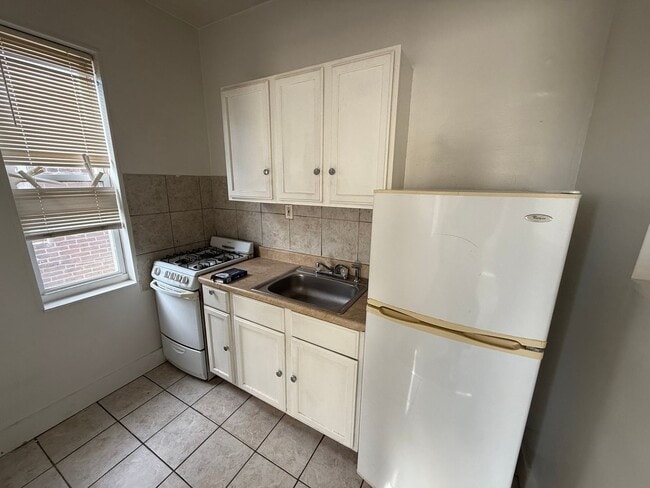 Foto del edificio - 7208 Torresdale Ave