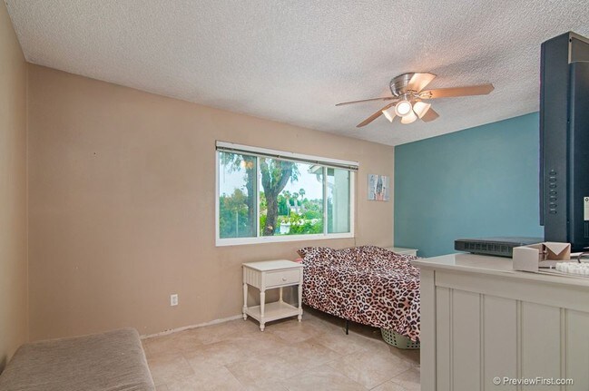 Building Photo - 3605 Seacrest Way