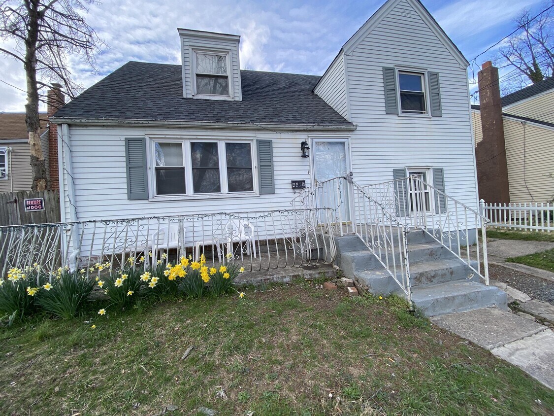 Primary Photo - 4409 Remington Ave