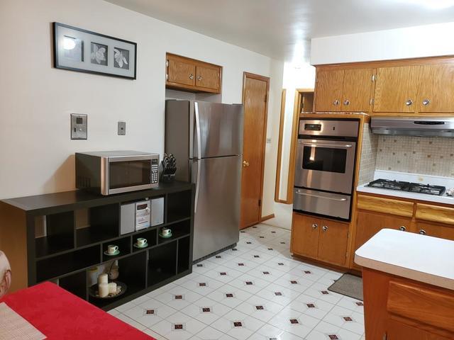 Primary Photo - 5538 W Bryn Mawr Ave