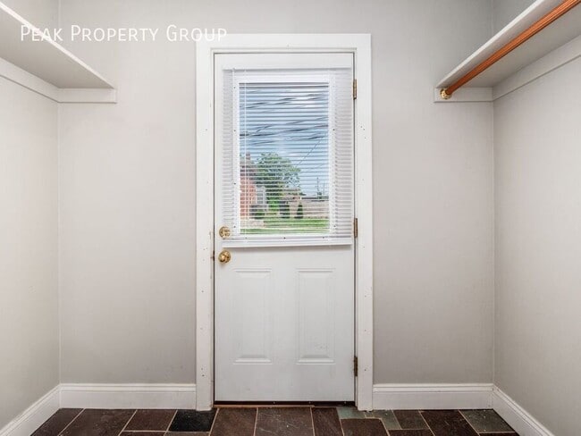 Building Photo - 193 E 2nd Ave