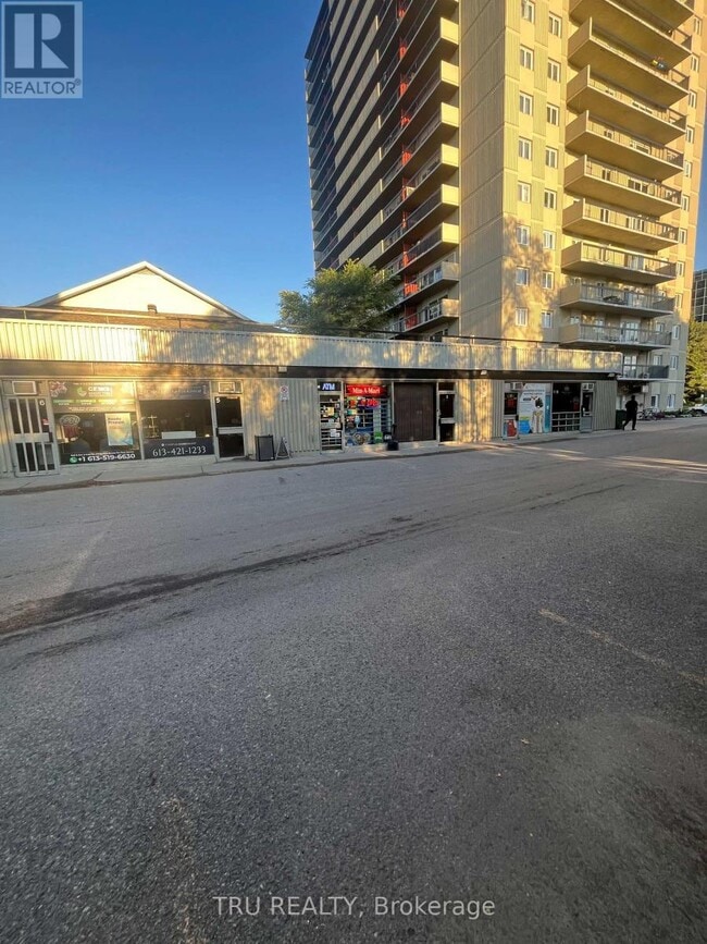 Building Photo - 158-158C McArthur Ave.