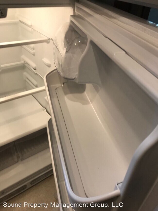 Building Photo - 124 11th Ave E