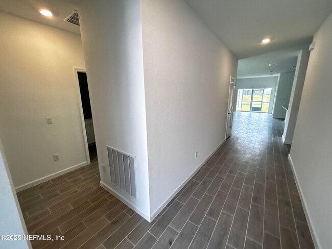 Foto del edificio - 1671 Lachlan Cir
