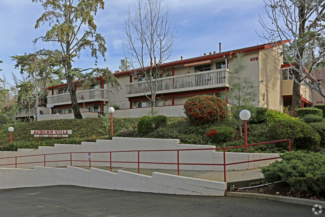 Primary Photo - Auburn Villa