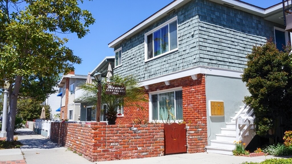 Primary Photo - Miramar Apartments