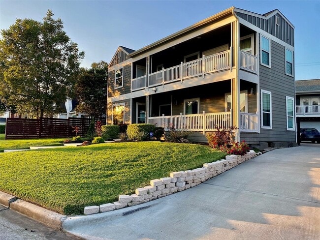 Photo - 3359 Ozark St House