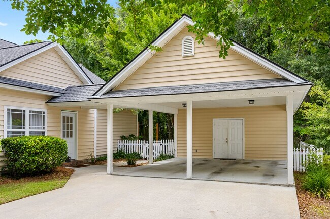 Building Photo - 142 Cherryfield Ln