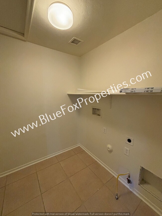 Building Photo - 6653 W Seascape Way