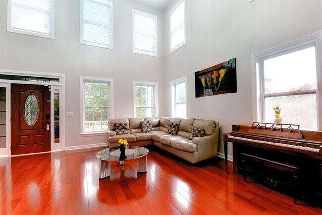 Building Photo - 3420 Gables Ct
