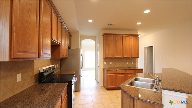 Building Photo - 5807 Calc Stone Dr