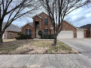 Building Photo - 5312 Scenic Point Dr