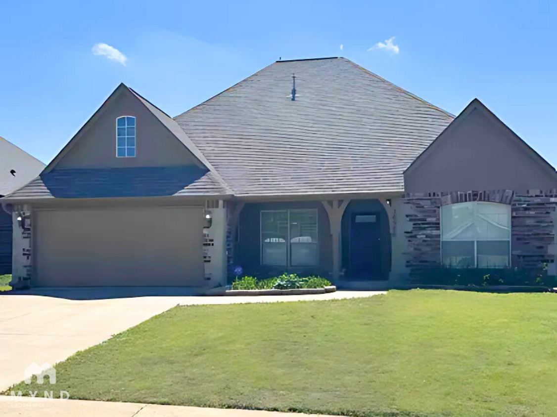 Foto principal - 20370 E 49th St