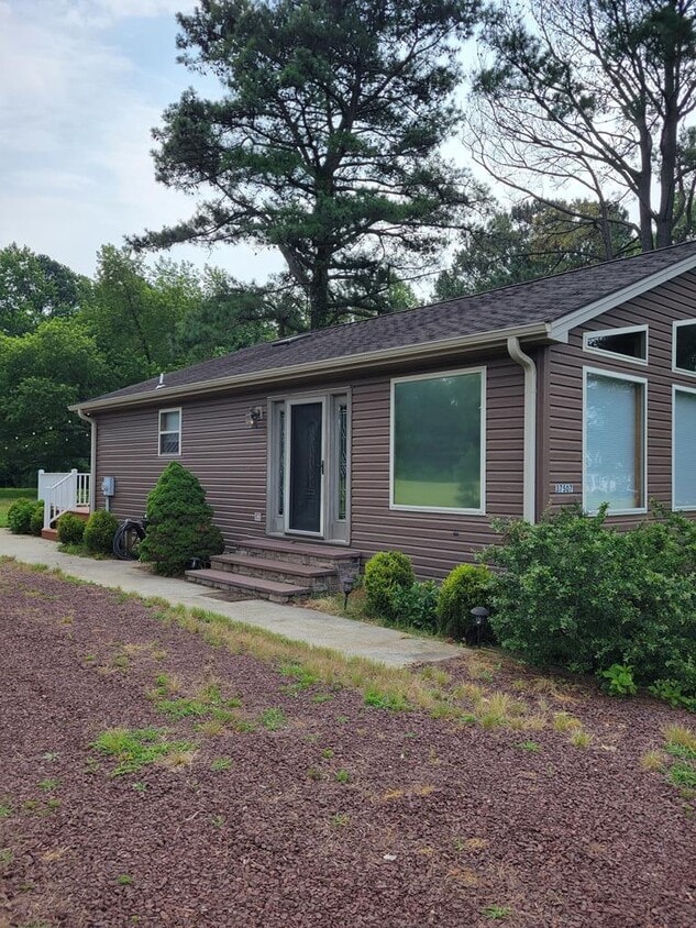 37507 Davey Jones Blvd, Greenbackville, VA 23356 House Rental in Greenbackville, VA