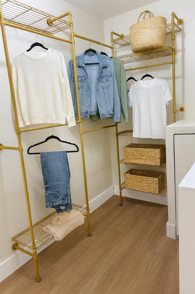 Foto del edificio - 2720 Forest Hills Blvd