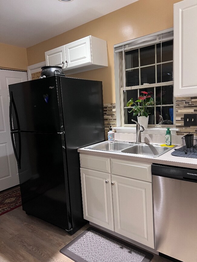 Foto del edificio - 1440 Timber Brook Dr