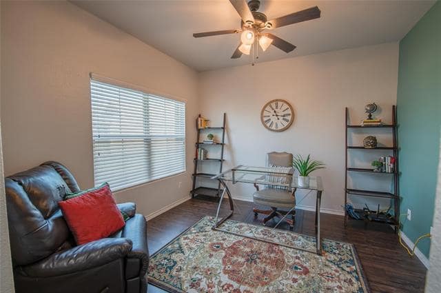 Building Photo - 249 Meadowlands Dr