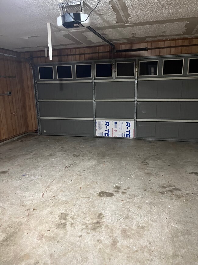 Building Photo - 12 Lacey Dr