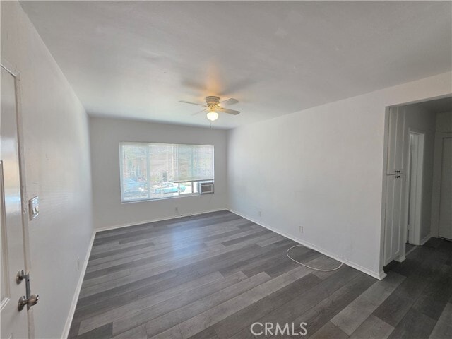 Building Photo - 262 E 79th St