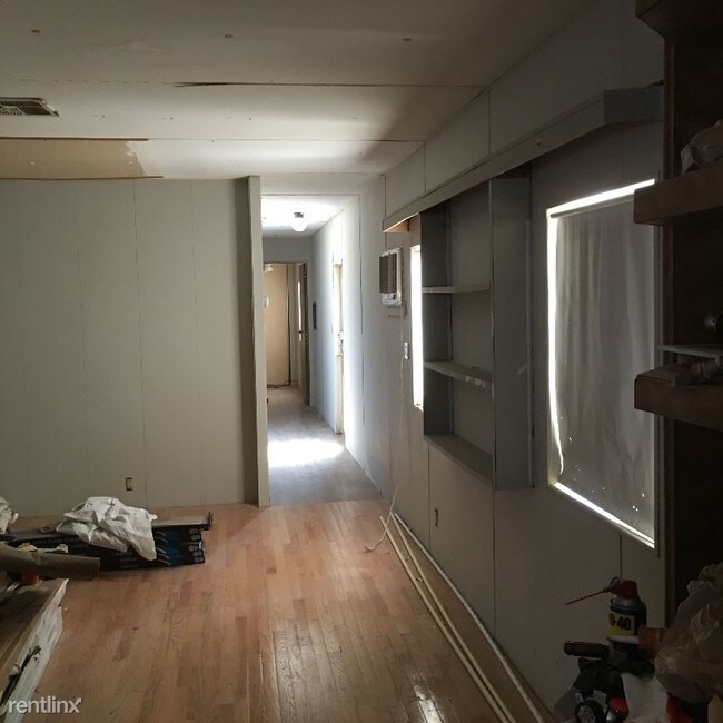 Foto del edificio - 3 br, 1 bath Mobile Home - 986 Glen