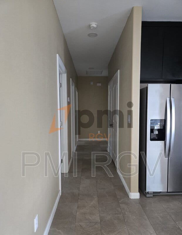 Foto del edificio - 2003 Sahara St