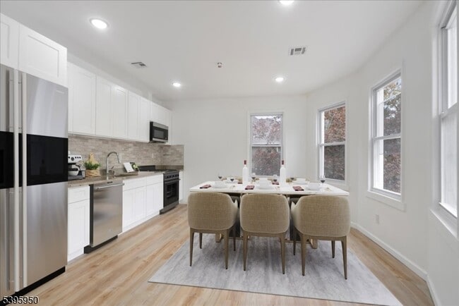 Foto del edificio - 813 S 12th St