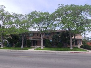 Building Photo - 1100 Harvard Wy