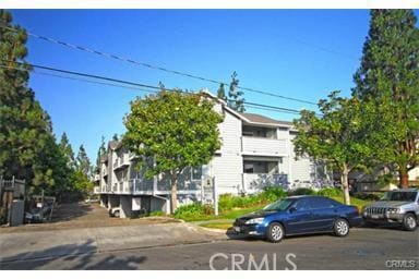 Building Photo - 644 S Webster Ave