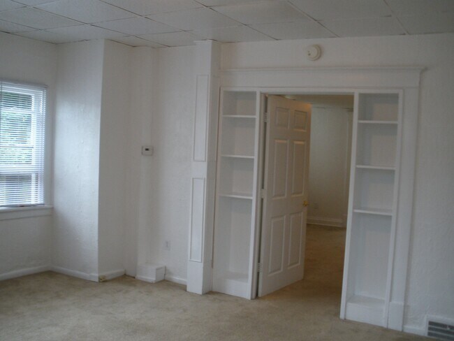 Building Photo - 1715 Jackson St