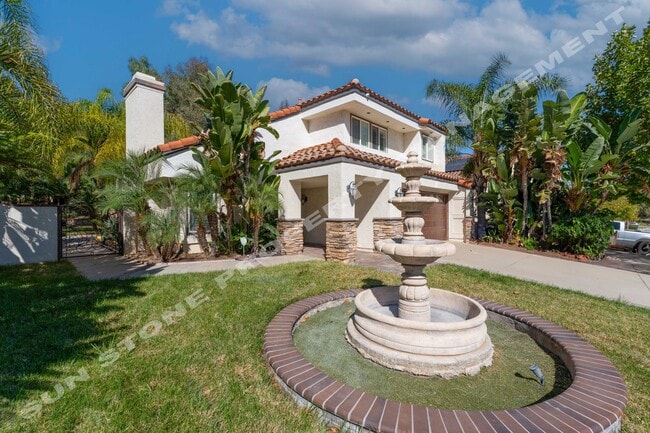 Building Photo - Charming Phillips Ranch area home