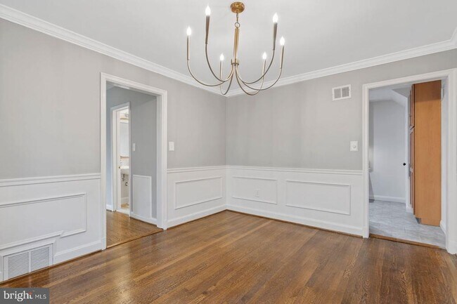 Foto del edificio - 1616 N Harrison St