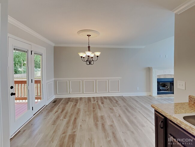 Building Photo - 646 Fox Hound Dr