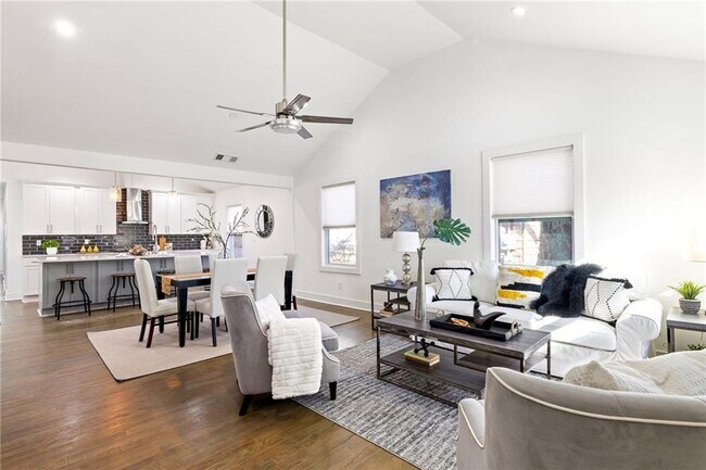 Foto del edificio - 883 Gaston St SW