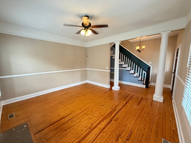 Building Photo - Charming & Spacious 3-Bedroom Home with a Large Fenced Yard!