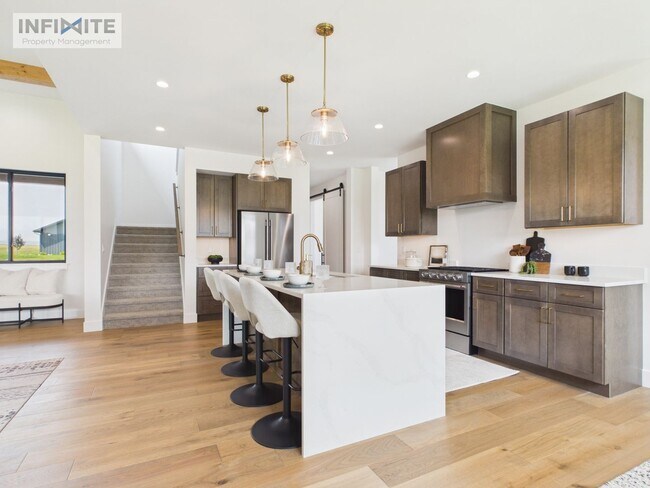 Building Photo - Modern Country Living in the Heart of Churchill