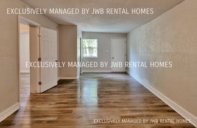 Foto del edificio - 3479 Brookhaven Dr