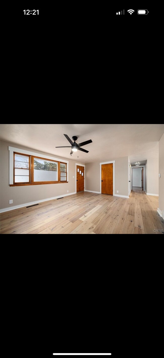 Foto del edificio - 301 Viking Pl