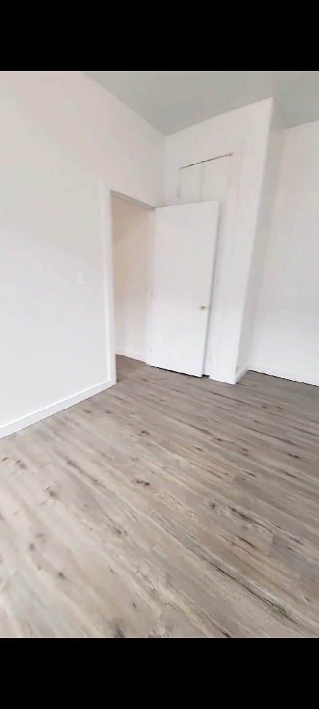 Foto del edificio - 1155 Colgate Ave