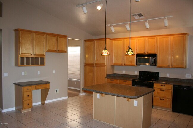 Building Photo - 4327 E Morning Vista Ln