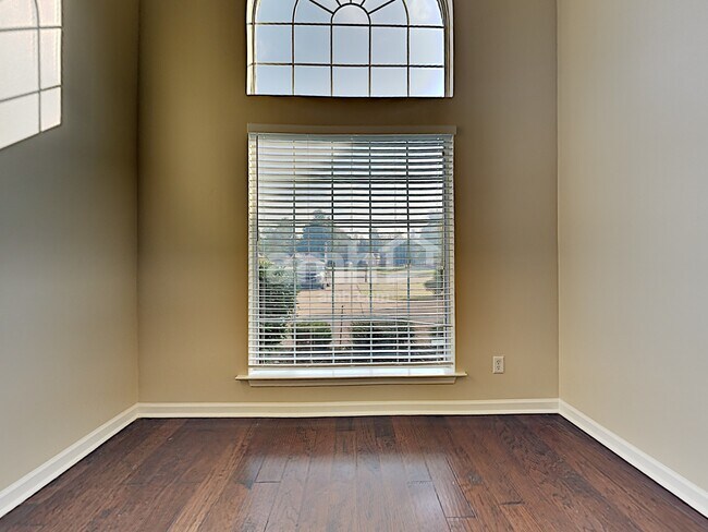 Foto del edificio - 10736 Wyckford Dr