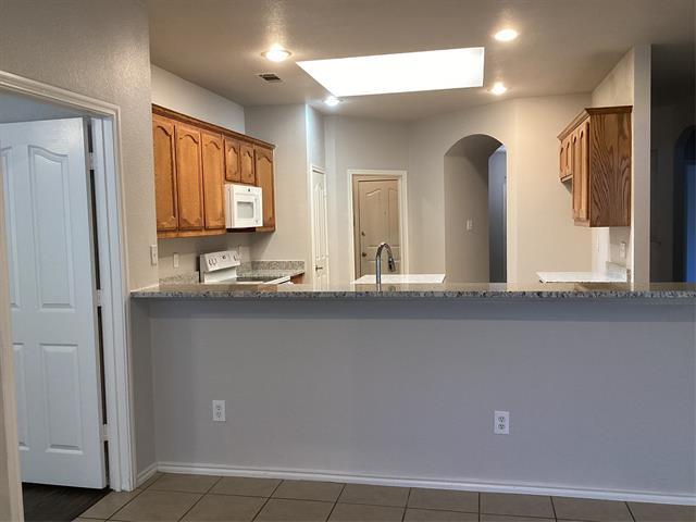 Foto del edificio - 3909 Old Richwood Ln