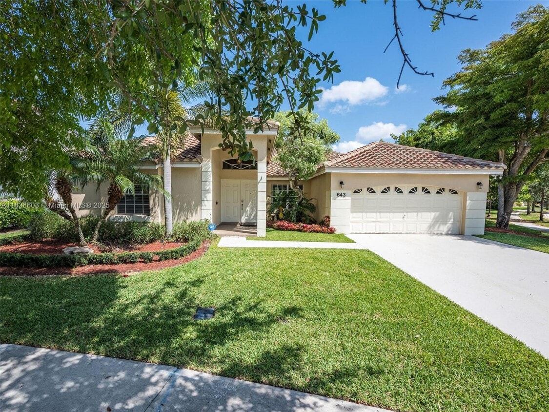 Foto principal - 643 Lake Blvd