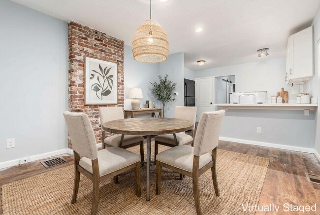 Foto del edificio - 486-488 South Huron Avenue