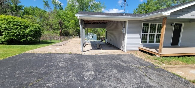 Carport - 46 David Dr