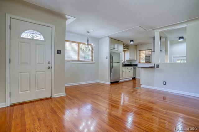 Foto del edificio - 732 Poplar St