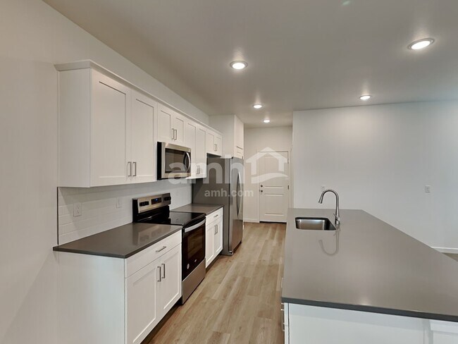 Foto del edificio - 310 N Addison Way
