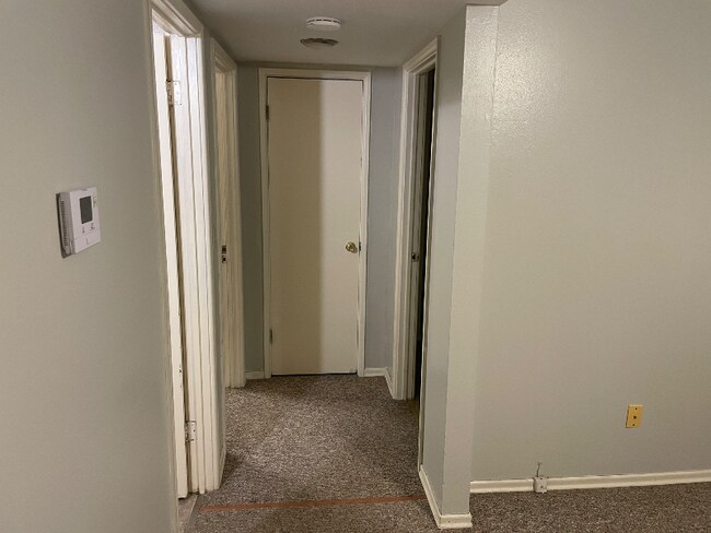 Foto del edificio - 1103 W James Blvd